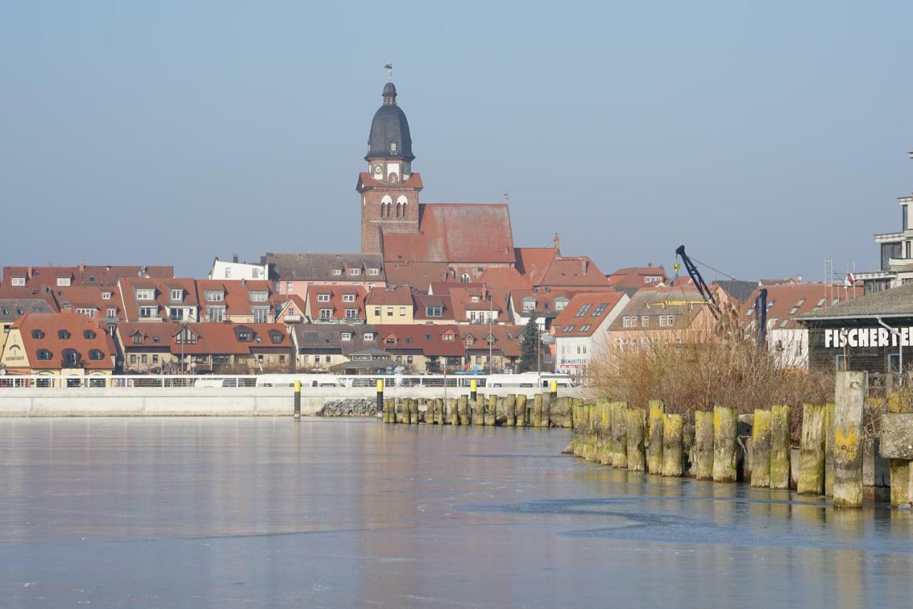 Apartamento Müritz-Brise Waren  Exterior foto